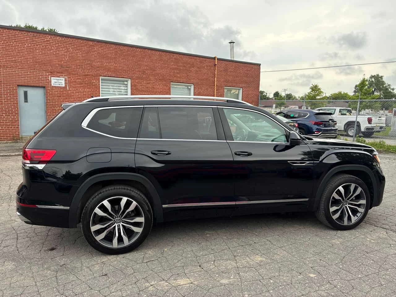VW Atlas * Execline * DISTRONIC* ОБДУХВАНЕ* 360КАМЕРИ* , снимка 3 - Автомобили и джипове - 55533060