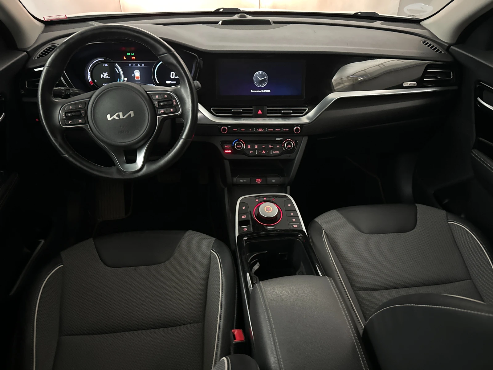Kia Niro 64 KWh, снимка 9 - Автомобили и джипове - 55945883