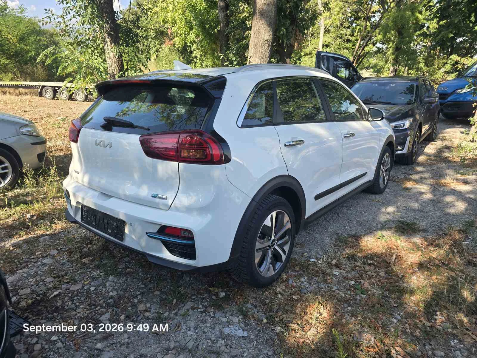 Kia Niro 64 KWh, снимка 4 - Автомобили и джипове - 55945883