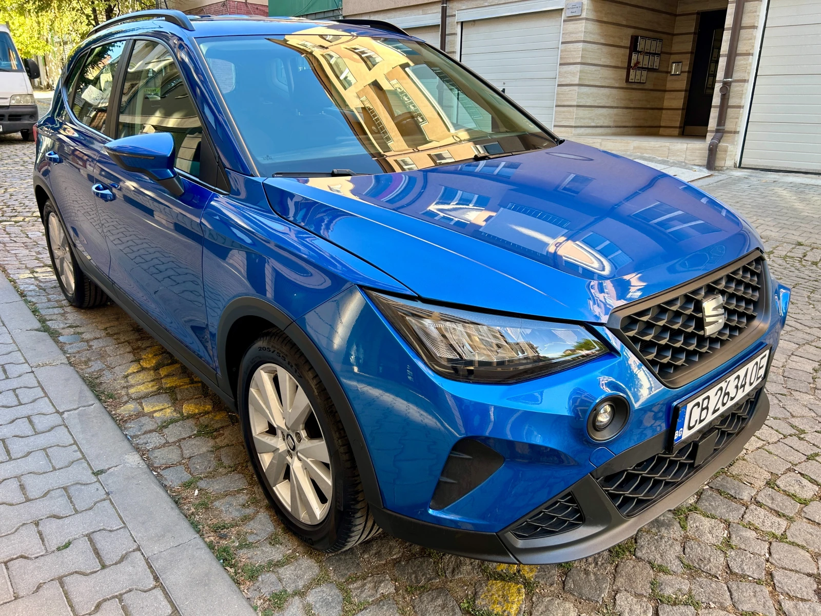 Seat Arona X 1.0TSI/Автоматик, снимка 2 - Автомобили и джипове - 56332882