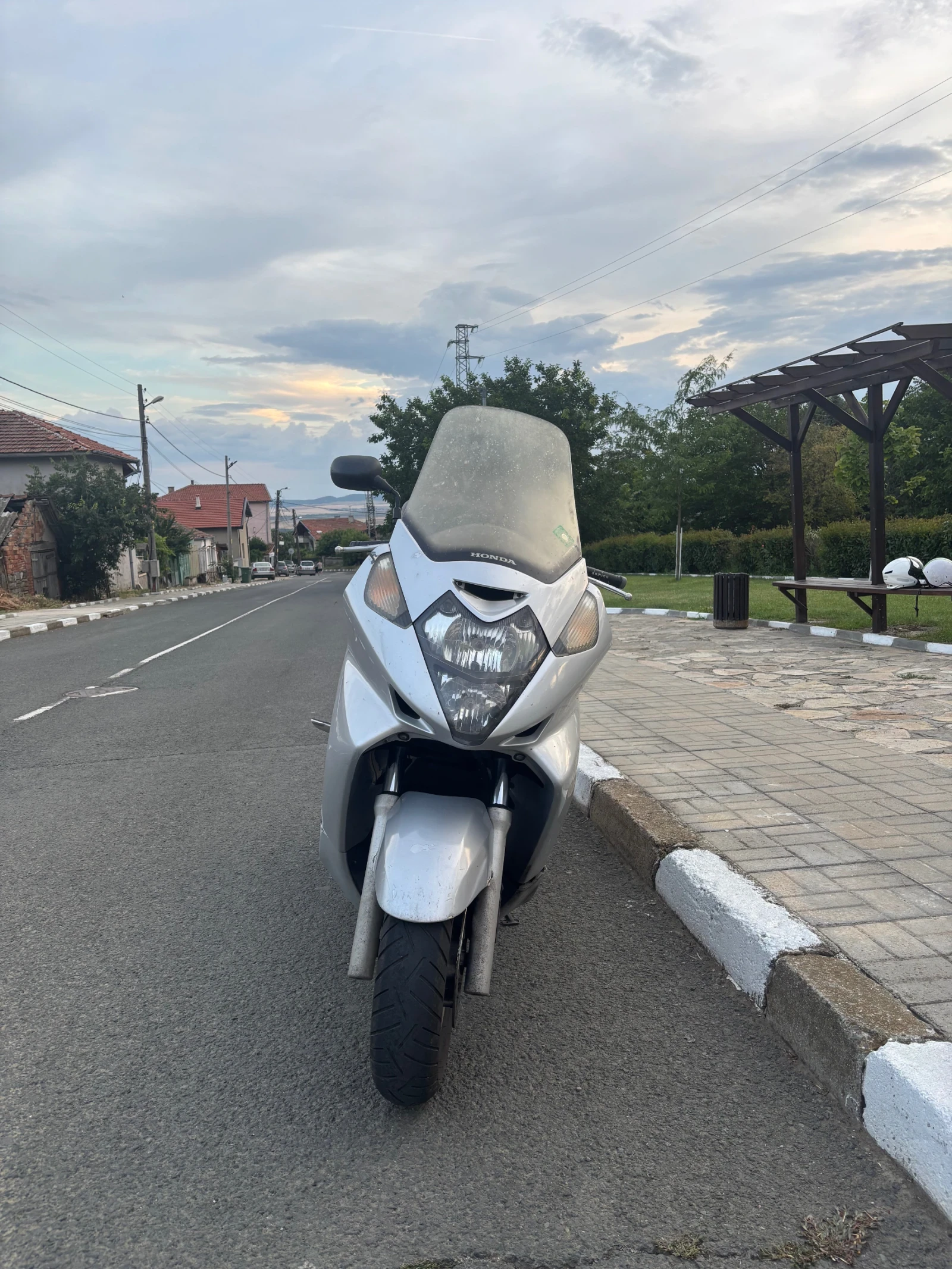 Honda Silver Wing, снимка 9 - Мотоциклети и мототехника - 55225595