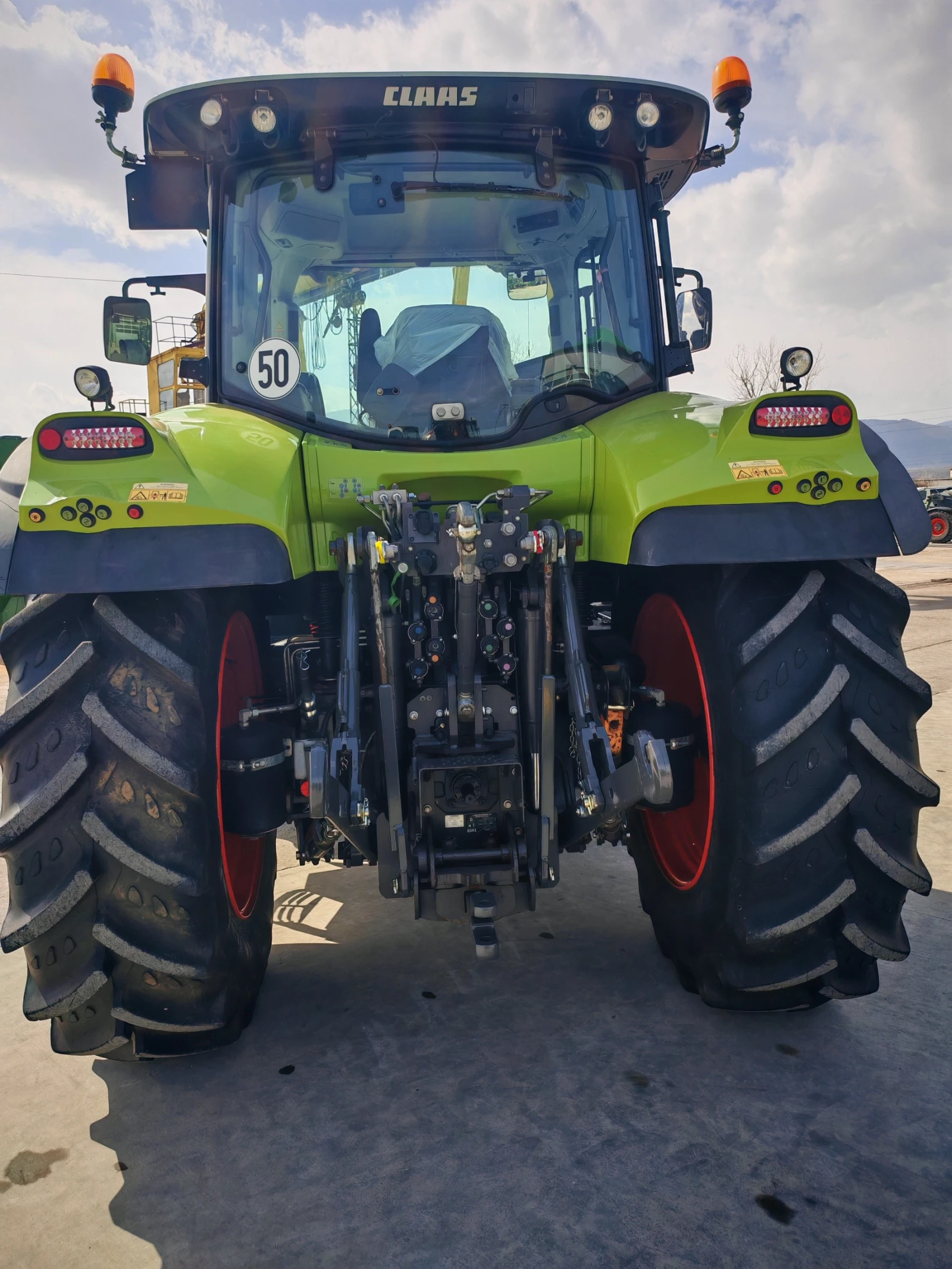 Трактор Claas Arion 650 2554 часа лизиг с първоначална 15% - изображение 8