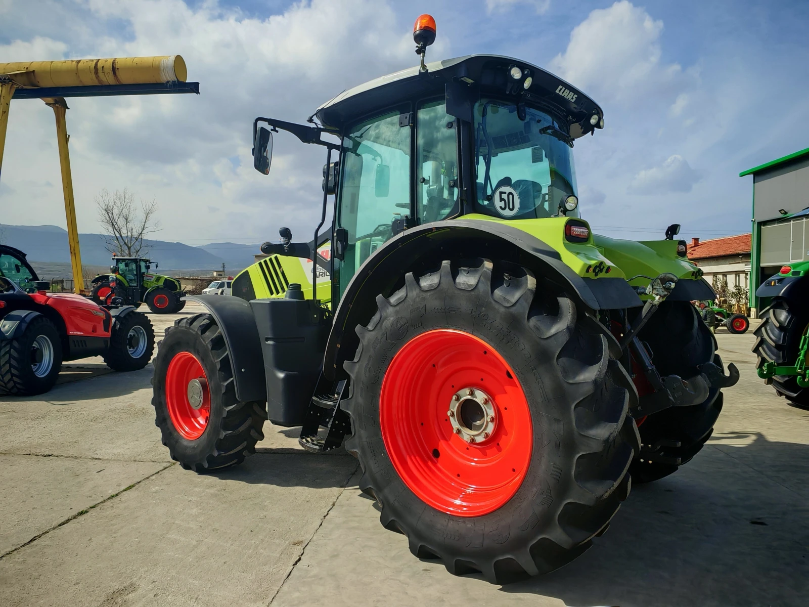 Трактор Claas Arion 650 2554 часа лизиг с първоначална 15% - изображение 10