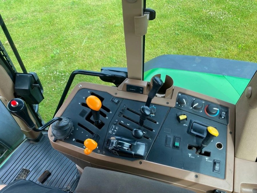 Трактор John Deere 7810, снимка 13 - Селскостопанска техника - 54965784