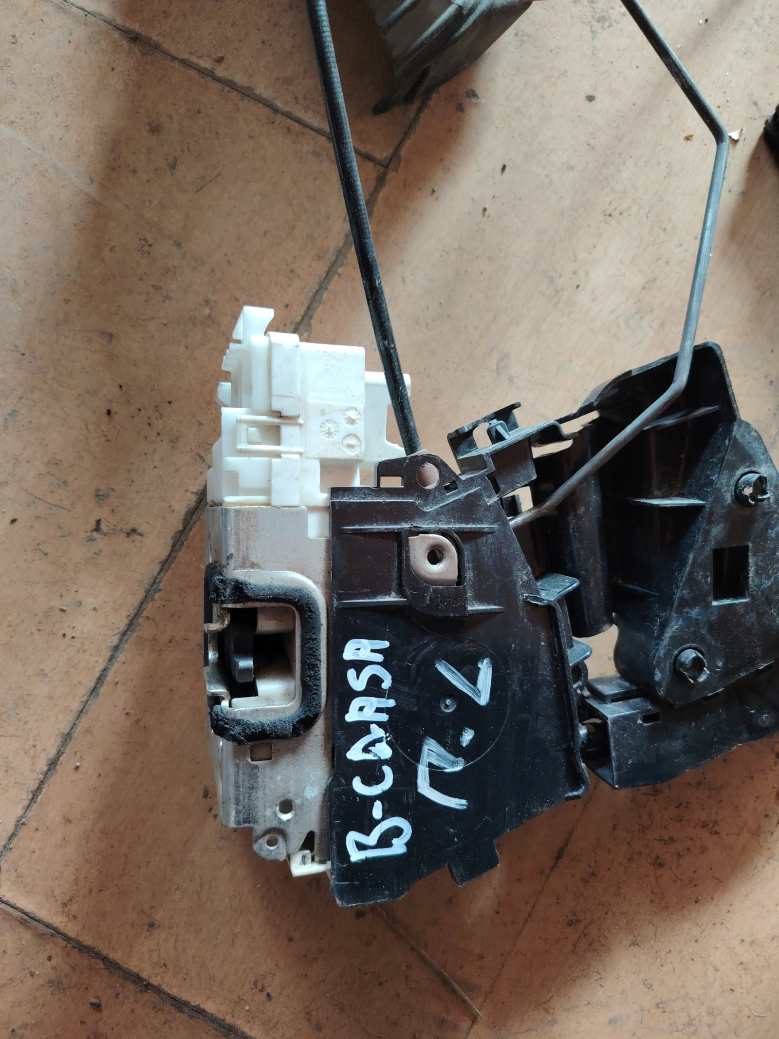 1697202535 ������ ���� ����� �� �������� � � � ����� | Mobile.bg � ����������� 2