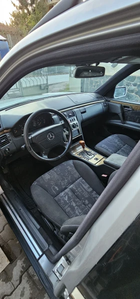 Mercedes-Benz E 300 TD | Mobile.bg    4