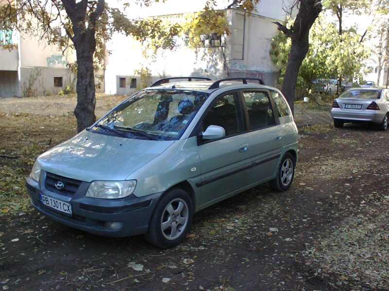 Hyundai Matrix 1.6 газ/безин Климатик - 90 коня, снимка 1 - Автомобили и джипове - 48144651