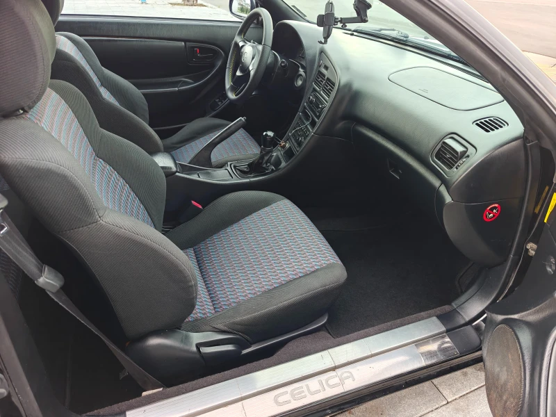 Toyota Celica GT-Four ST205, снимка 14 - Автомобили и джипове - 52102304
