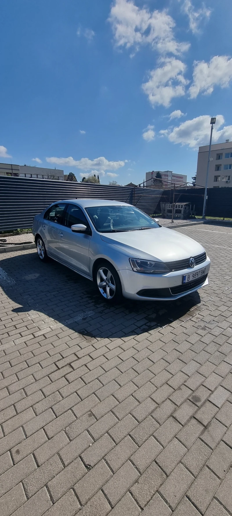 VW Jetta 1.8 TSi SE, снимка 2 - Автомобили и джипове - 52815575