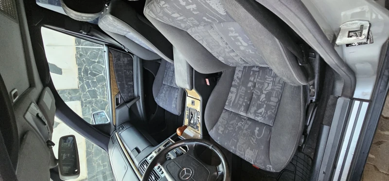 Mercedes-Benz E 300 TD, снимка 8 - Автомобили и джипове - 52222207