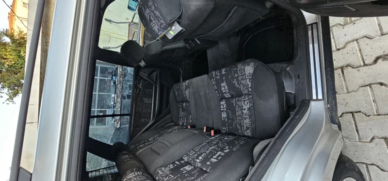 Mercedes-Benz E 300 TD, снимка 6 - Автомобили и джипове - 52222207