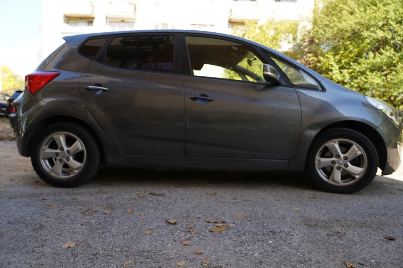 Hyundai Ix20 1.6i газ, снимка 3 - Автомобили и джипове - 52283437