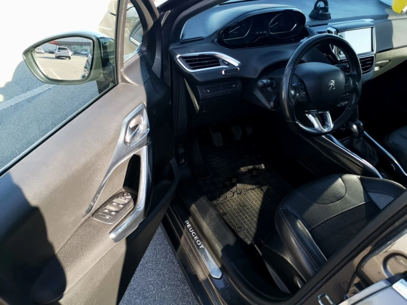 Peugeot 2008, снимка 5 - Автомобили и джипове - 52516729