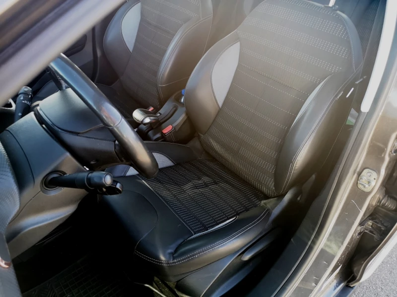 Peugeot 2008, снимка 7 - Автомобили и джипове - 52516729