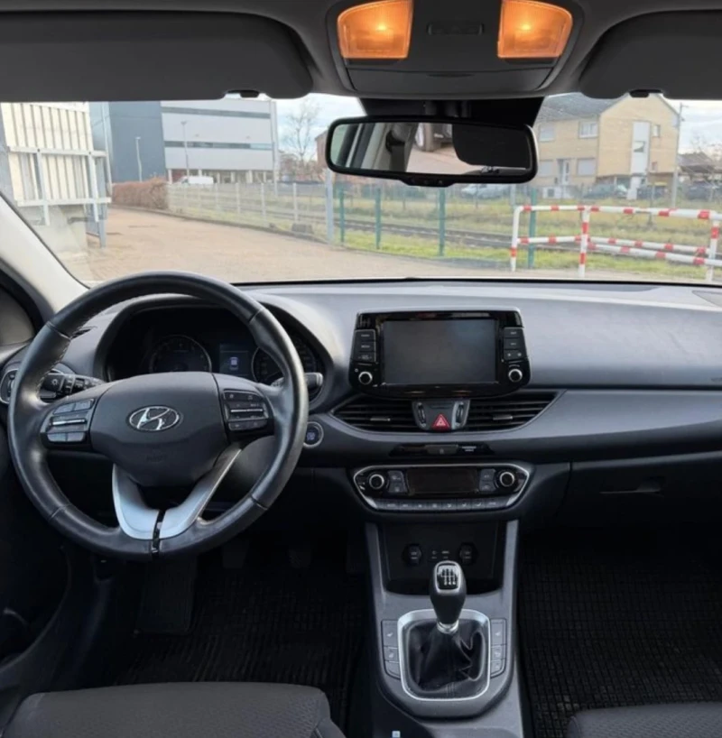 Hyundai I30 1.4 100к.с, снимка 8 - Автомобили и джипове - 53125257