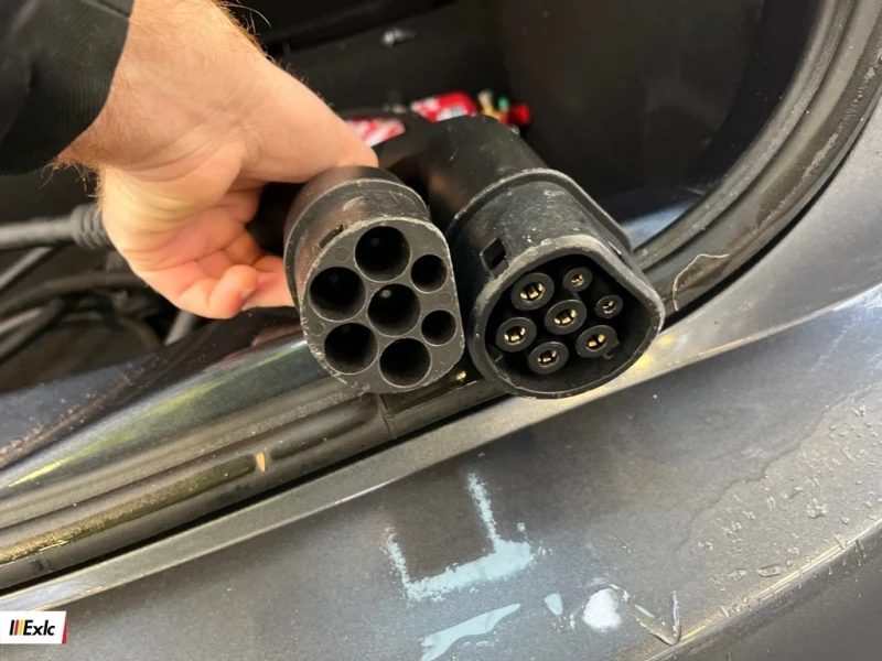 Renault Zoe, снимка 17 - Автомобили и джипове - 53274406