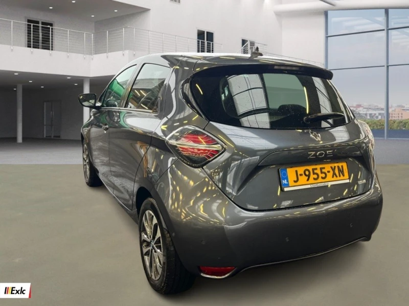 Renault Zoe, снимка 2 - Автомобили и джипове - 53274406