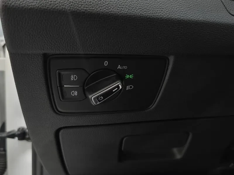 VW Passat 2.0 TDI, снимка 17 - Автомобили и джипове - 54299802