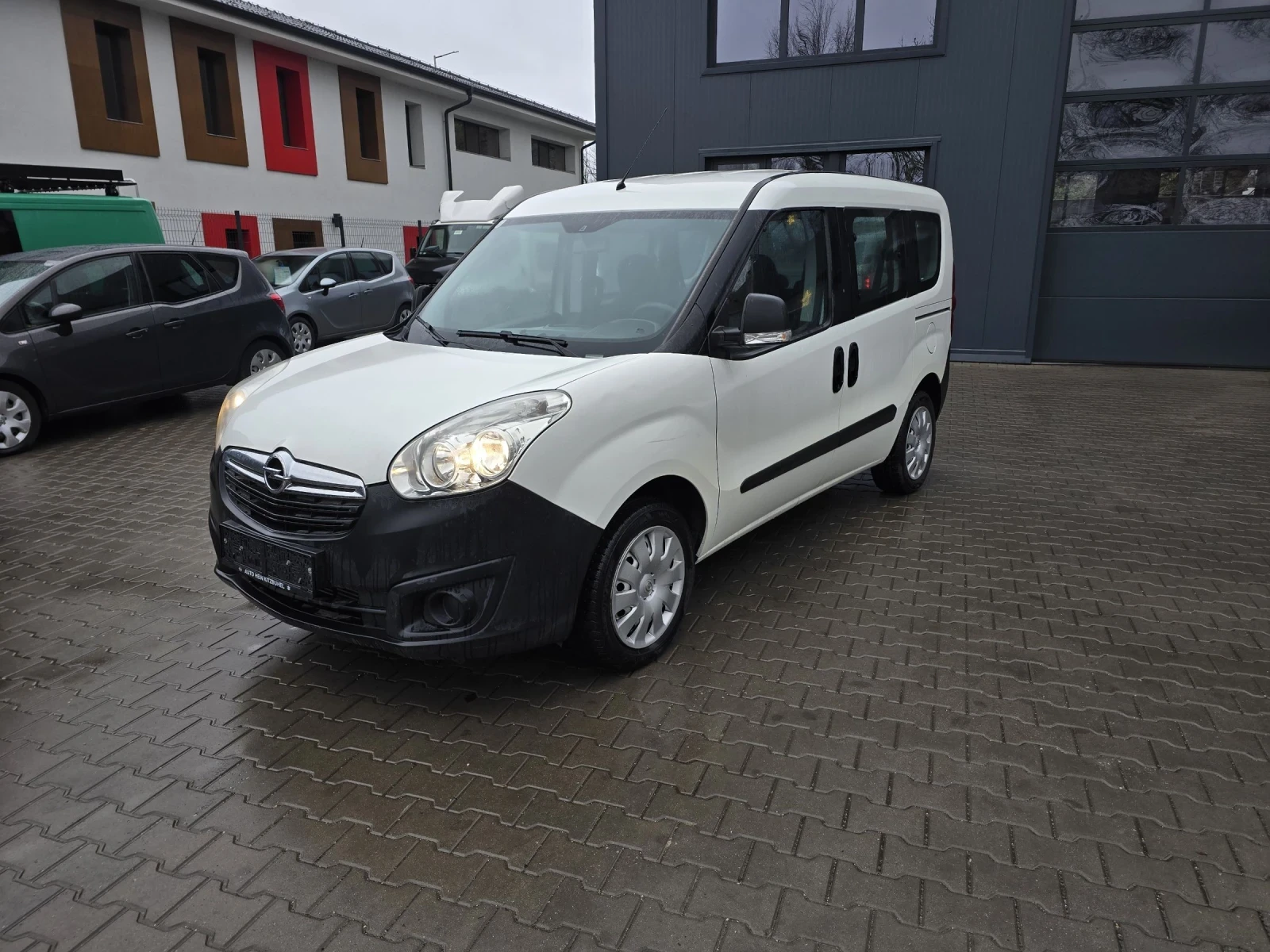 Fiat Doblo 1.4T 82000km 6ск, снимка 1