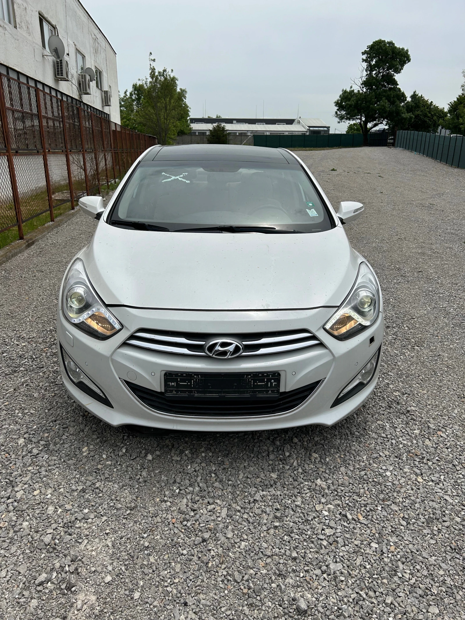 Hyundai I40 Hyundai i40 2.0 бензин на части - изображение 2