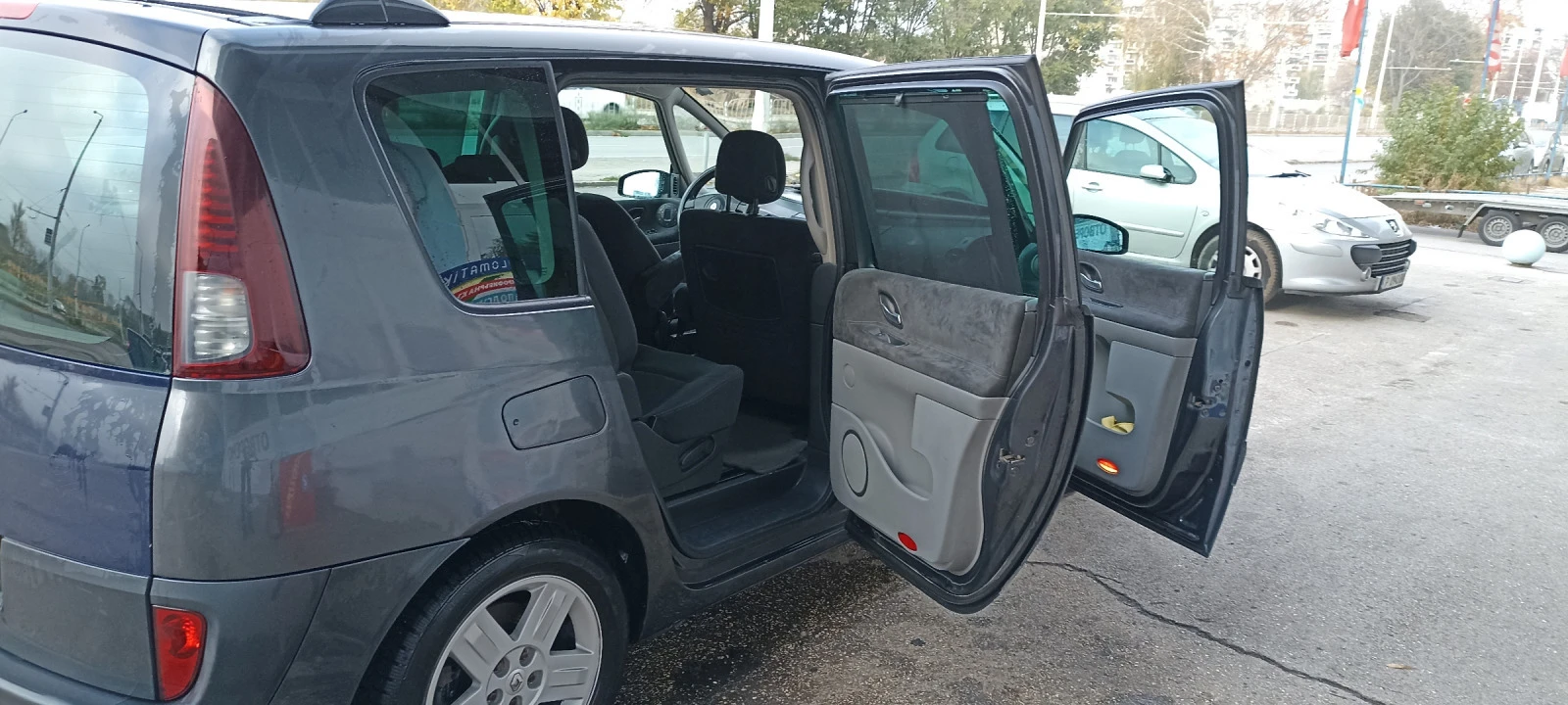 Renault Espace 2.0DCI  | Mobile.bg — изображение 12
