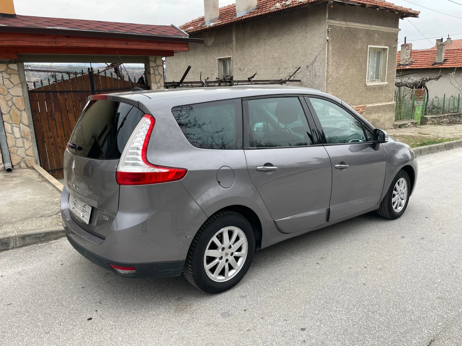 Renault Grand scenic 1.4Tce 7 места - изображение 6