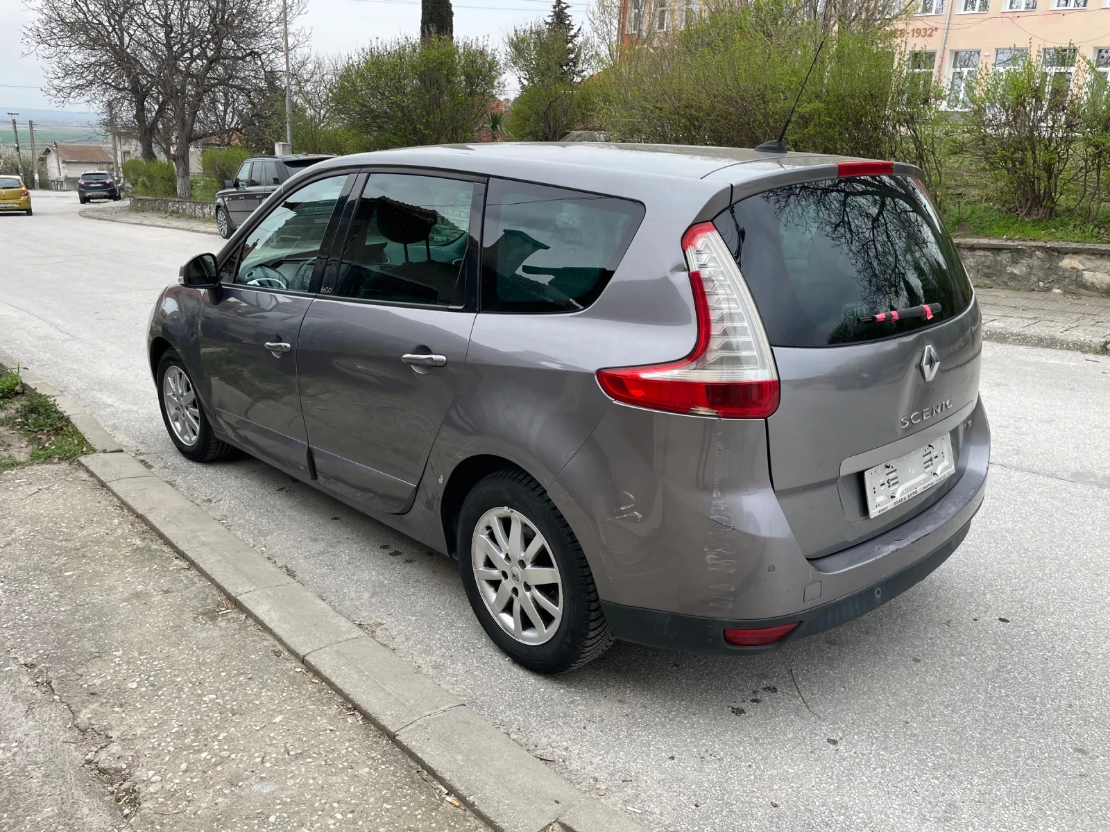 Renault Grand scenic 1.4Tce 7 места - изображение 7