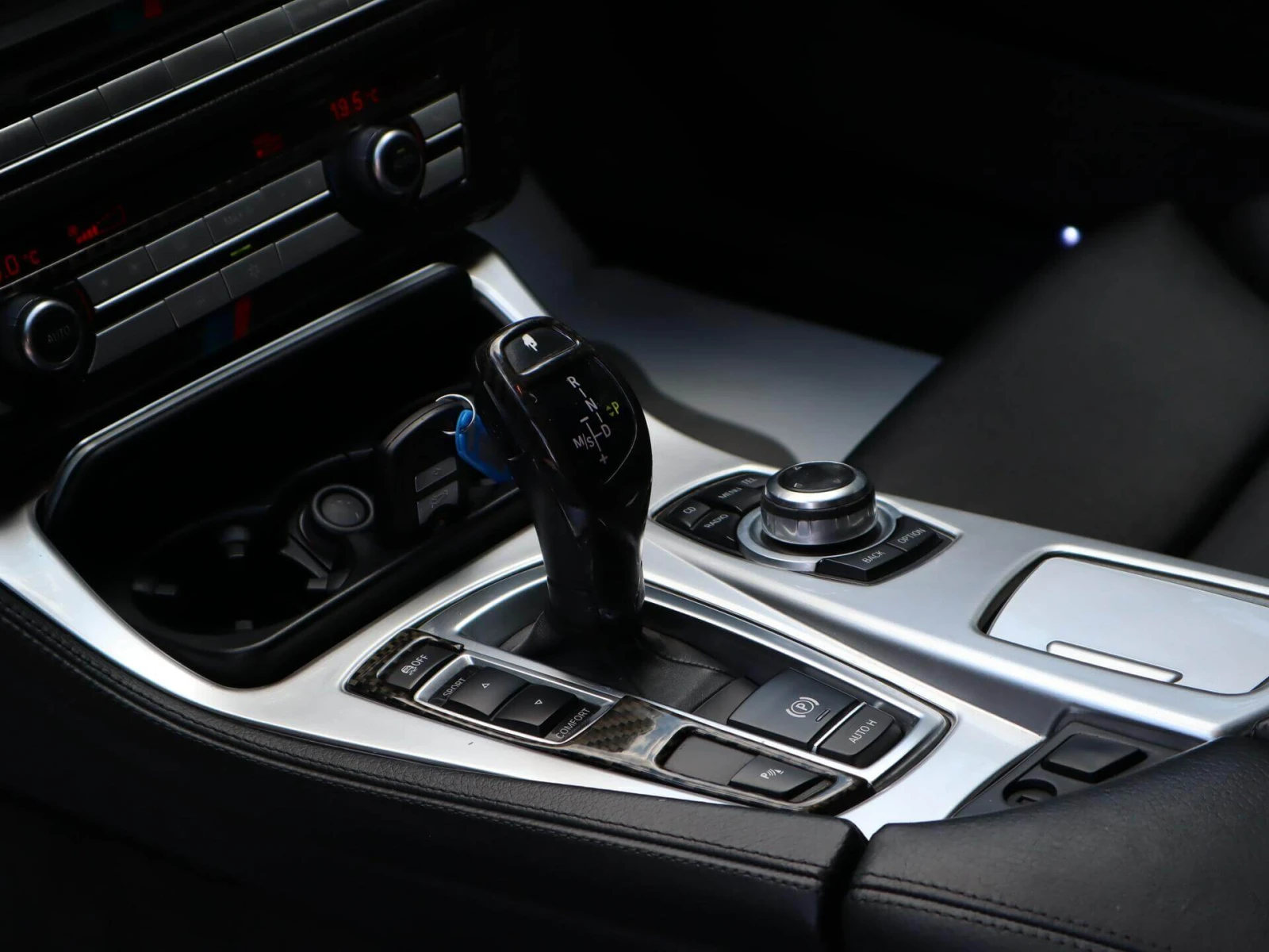BMW 535 d/M-Technik/BiXenon/Камера/PDC/ - изображение 10