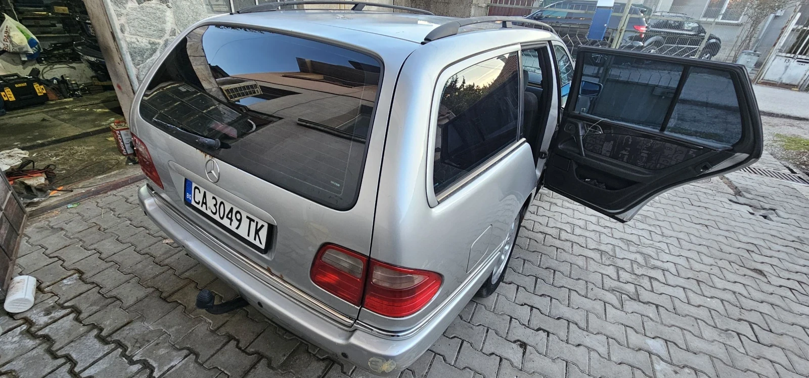 Mercedes-Benz E 300 TD | Mobile.bg � ����������� 12