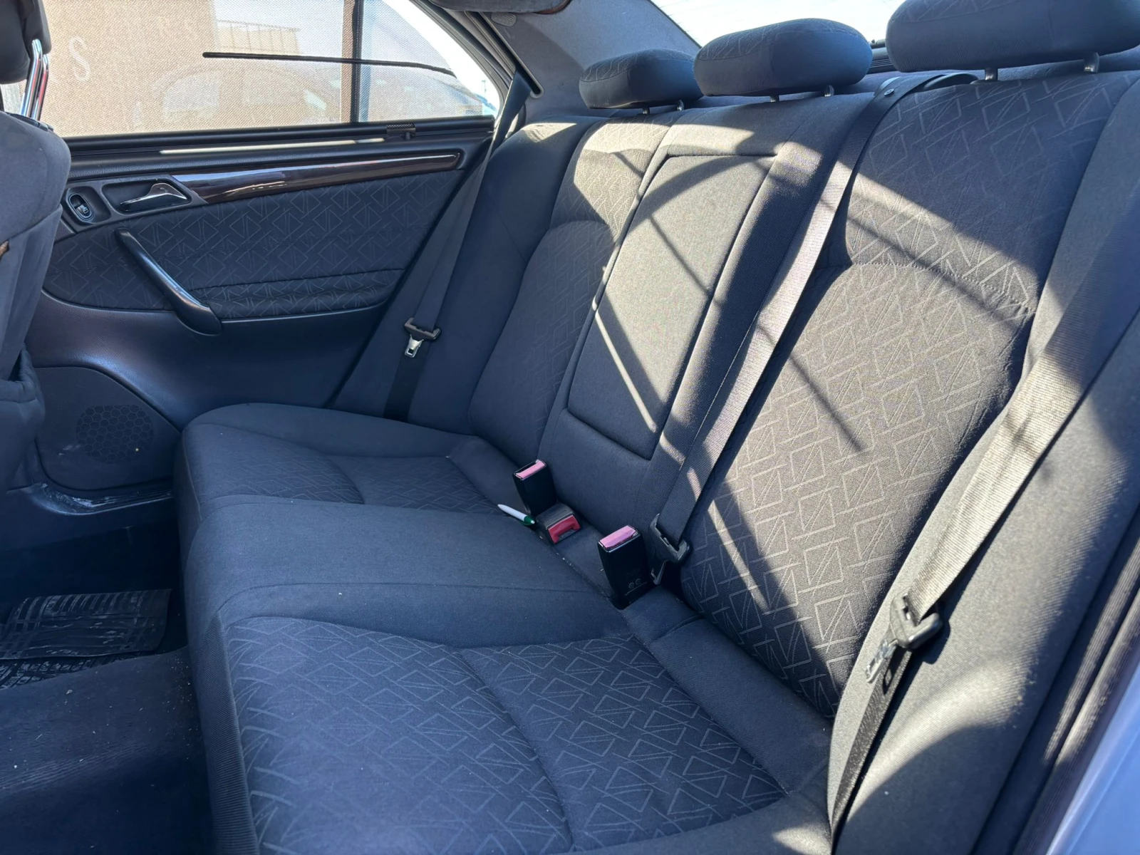 Mercedes-Benz C 220 / 2.2D / 116 HP / ELEGANCE / - изображение 10