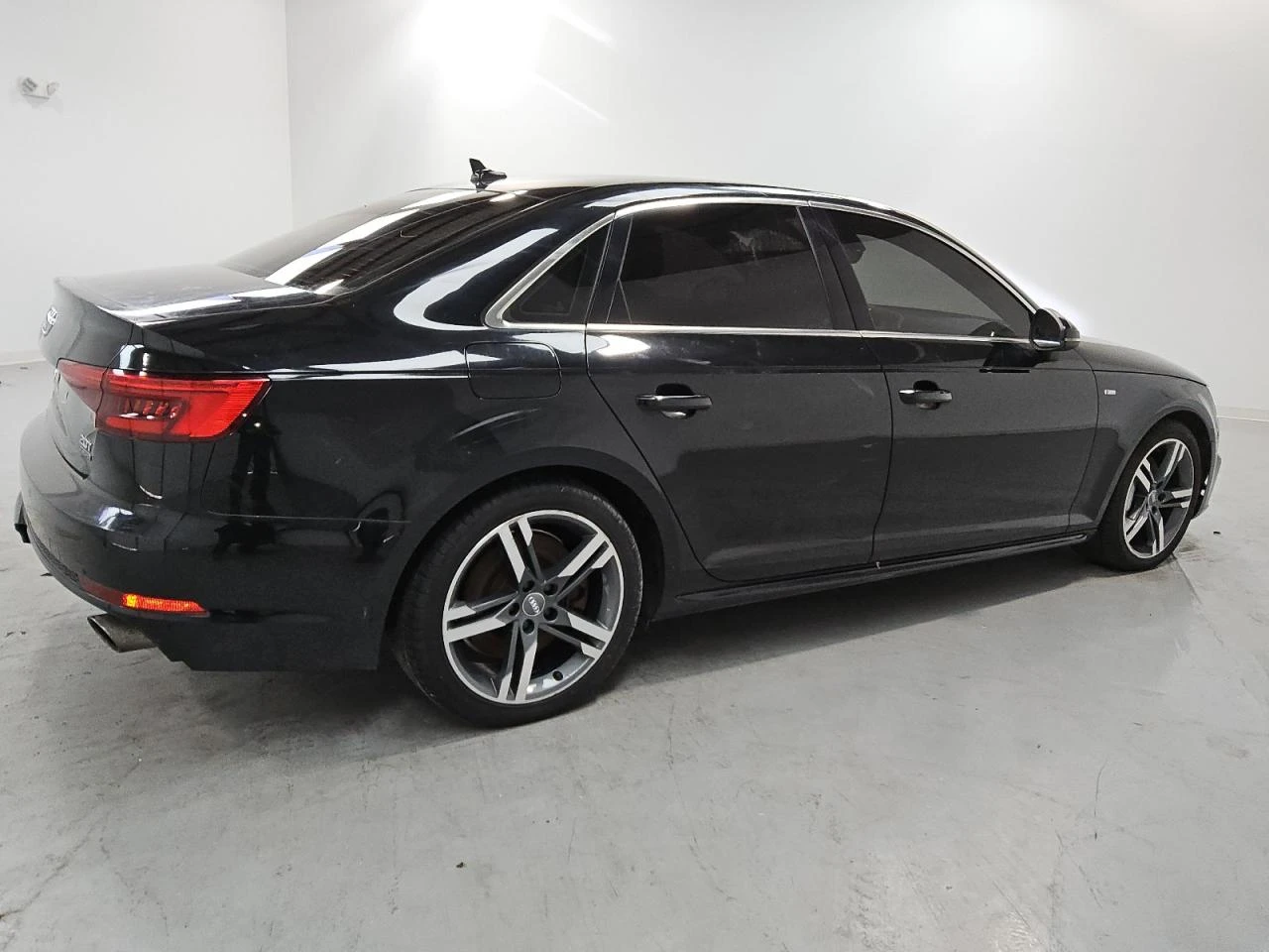 Audi A4 PREMIUM PLUS* QUATTRO* DISTRONIC* ПОДГРЕВ* КОЖА*  - изображение 4