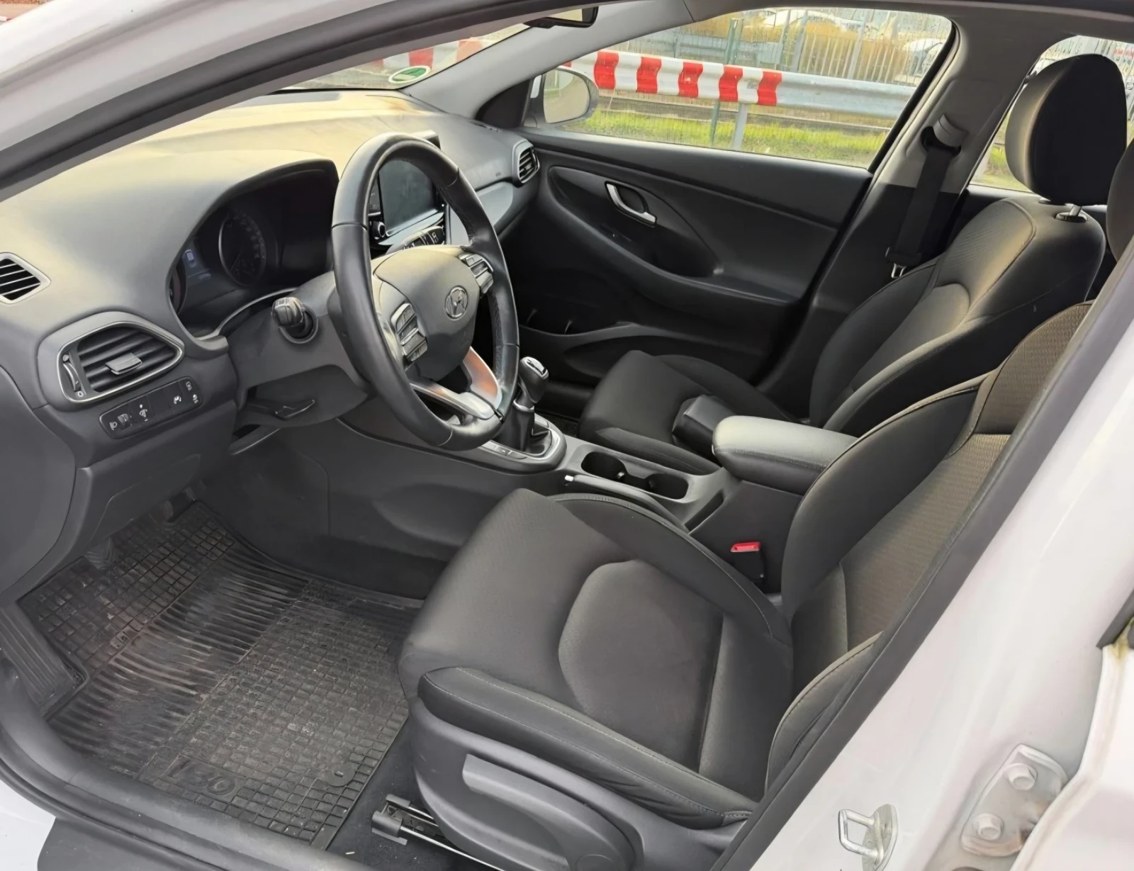 Hyundai I30 1.4 100�.� | Mobile.bg � ����������� 10