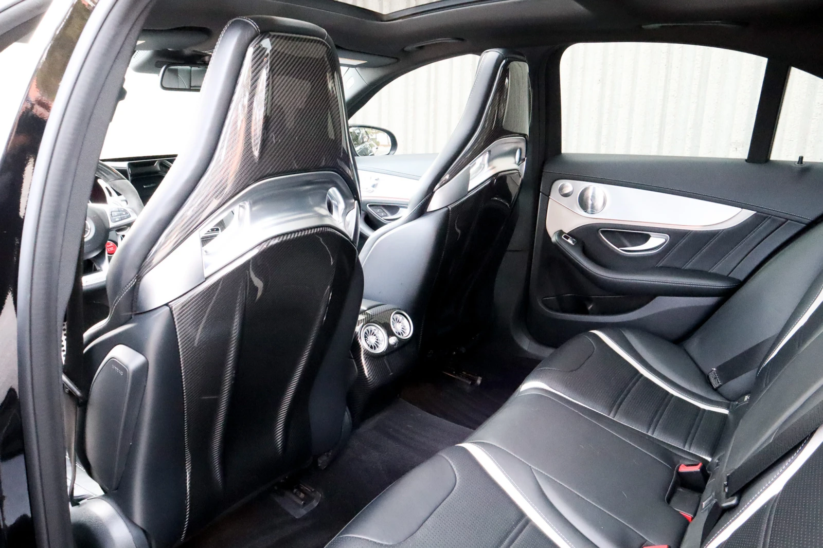 Mercedes-Benz C 63 AMG CARBON* * BUCKET SEATS* * DOUBLE* BURM* OEM* DOWNP | Mobile.bg � ����������� 12