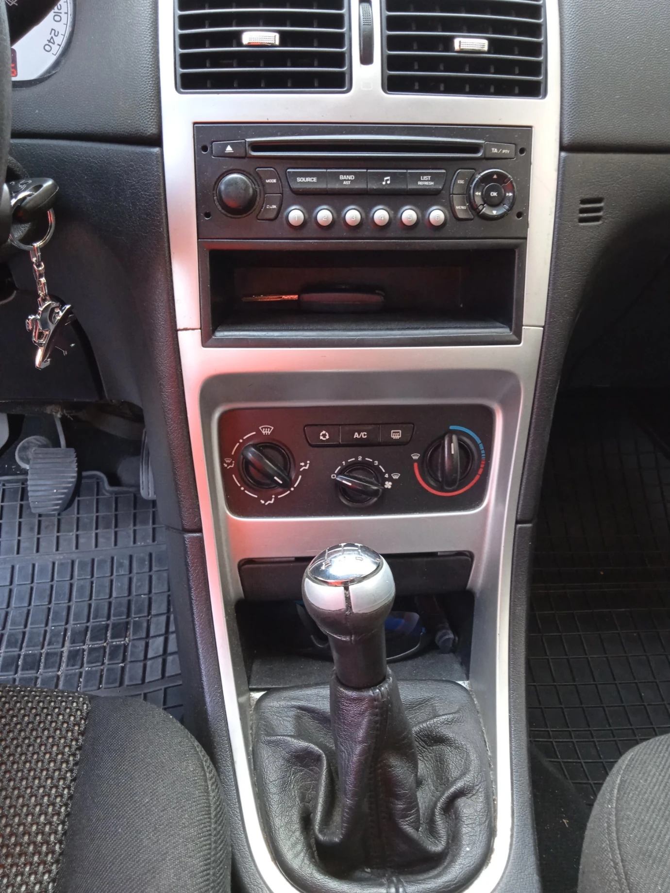 Peugeot 307 HDI - изображение 7