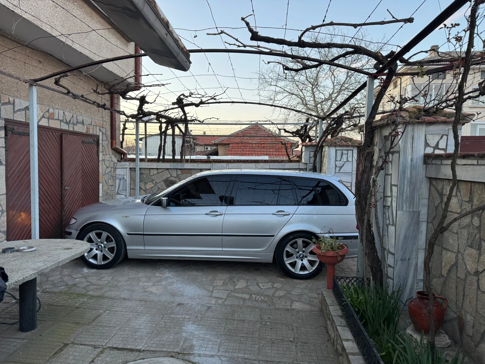 BMW 330, снимка 15 - Автомобили и джипове - 53748659