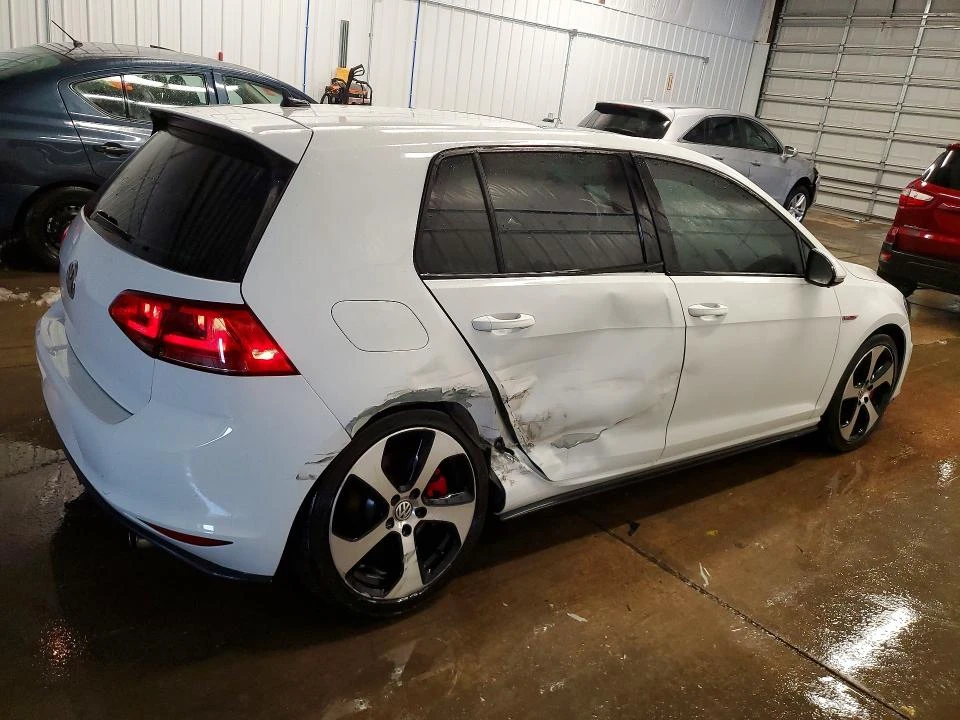 VW Golf GTI* MANUEL* CARPLAY, снимка 3 - Автомобили и джипове - 53876446