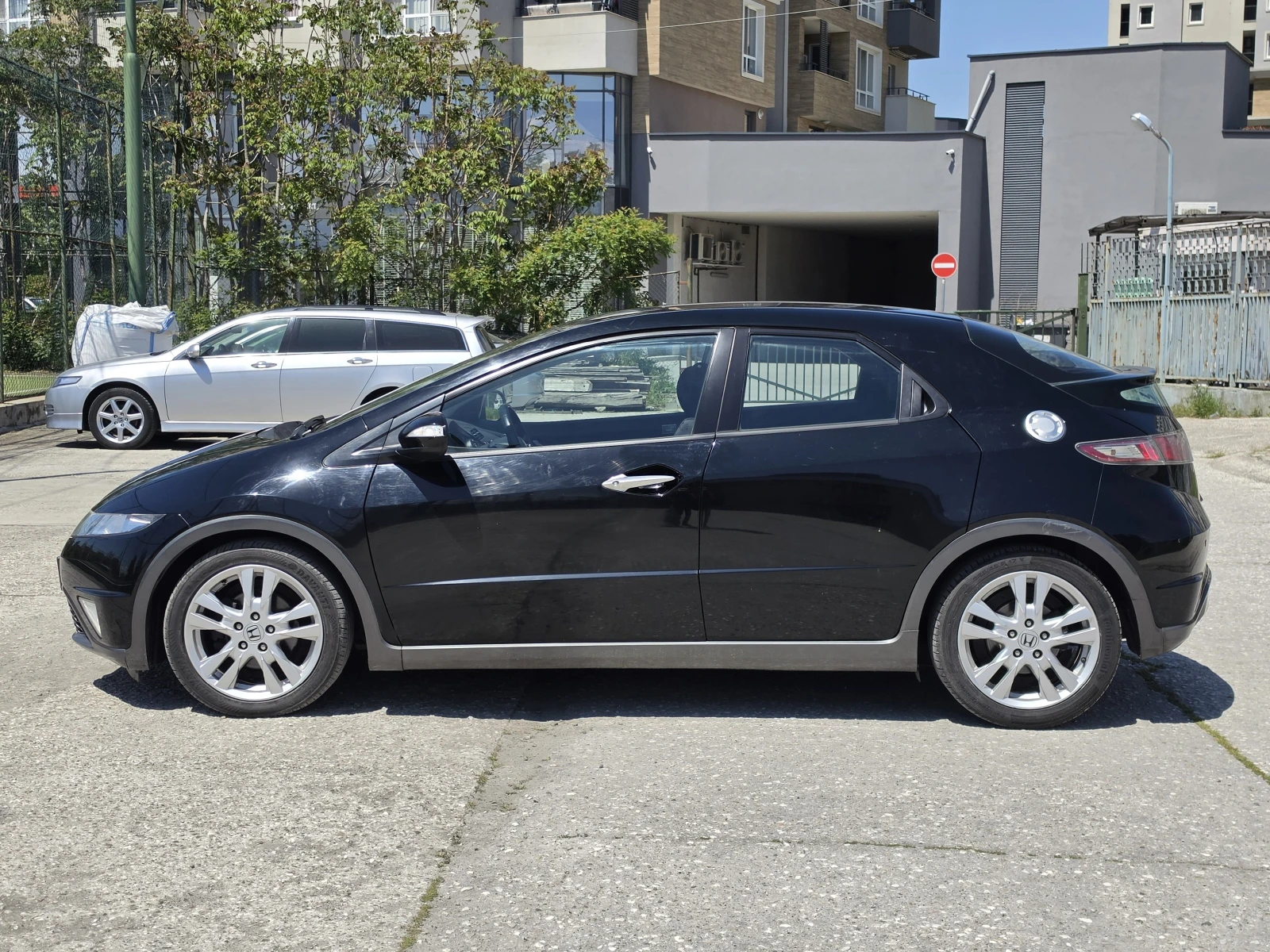 Honda Civic 1.8i-VTEC Facelift ЕВРО 5, TUV 2026г., снимка 8 - Автомобили и джипове - 54065567