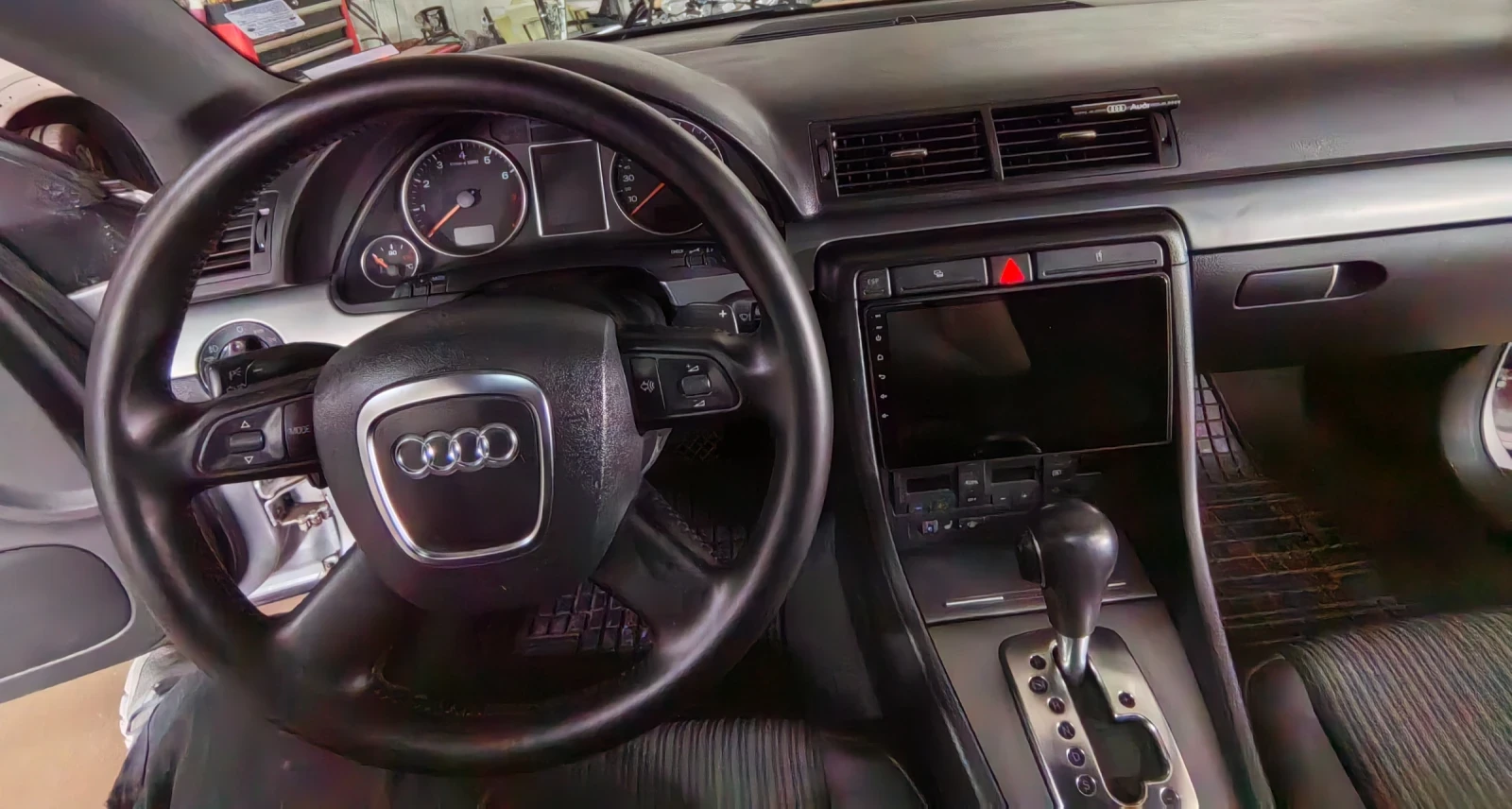 Audi A4 1.8T, снимка 12 - Автомобили и джипове - 54336144