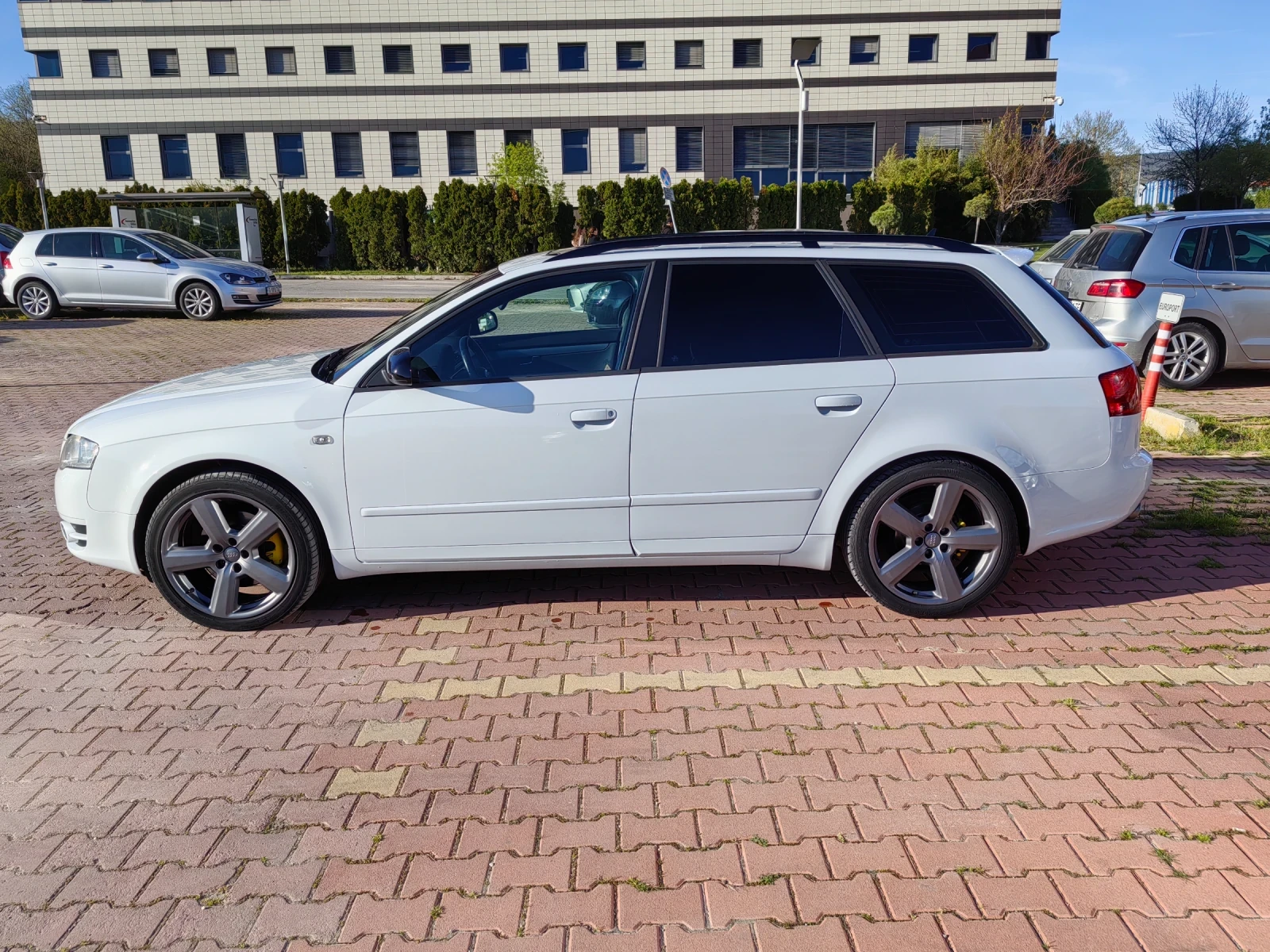Audi A4 1.8T, снимка 6 - Автомобили и джипове - 54336144