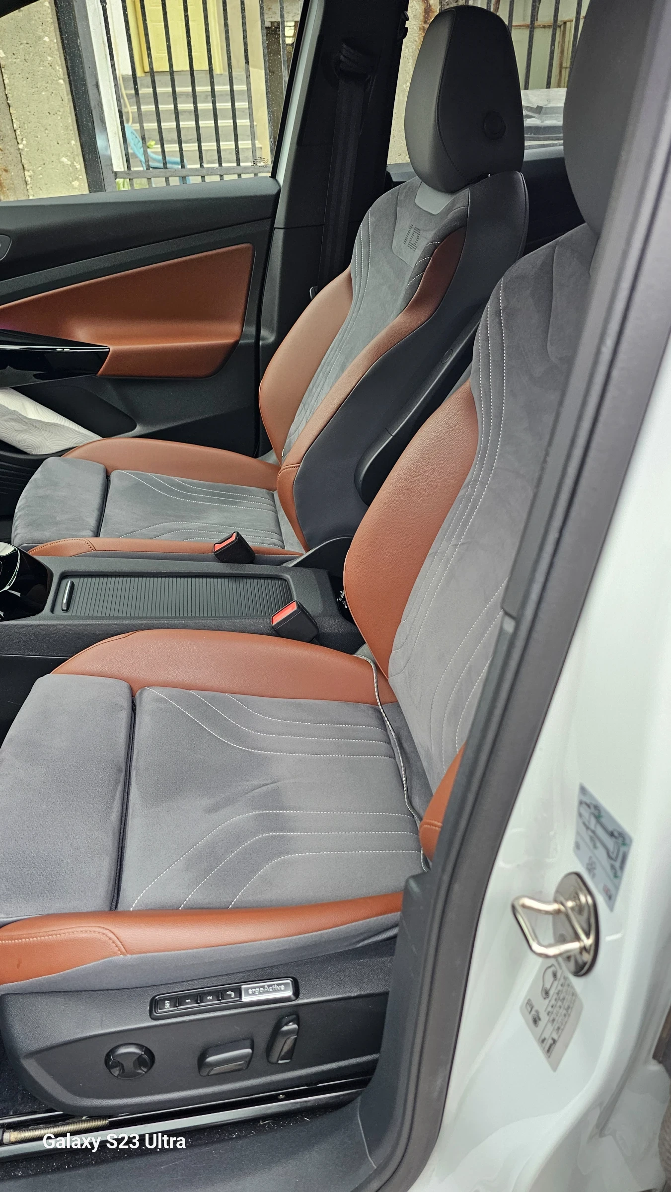VW ID.4 Vw Id4 1st max 82kw термопомпа адптивно окачване, снимка 11 - Автомобили и джипове - 54493980