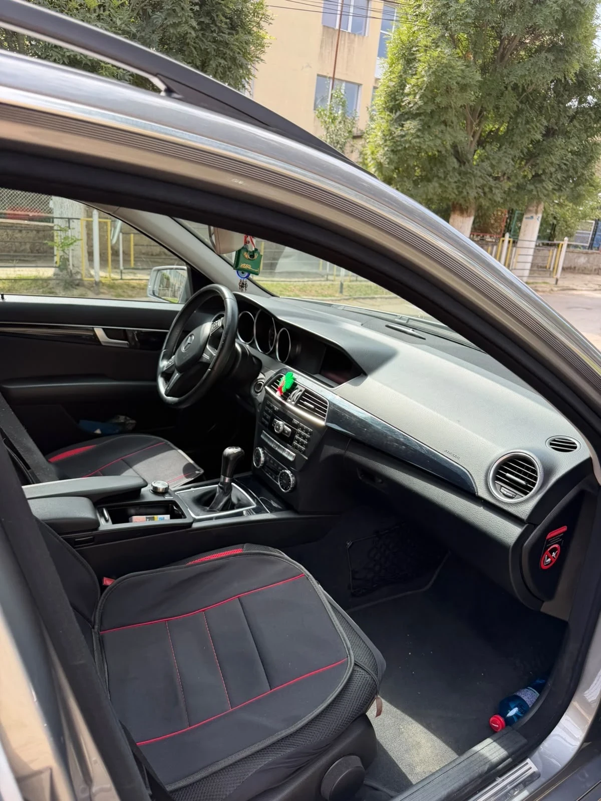 Mercedes-Benz C 200, снимка 7 - Автомобили и джипове - 55314004
