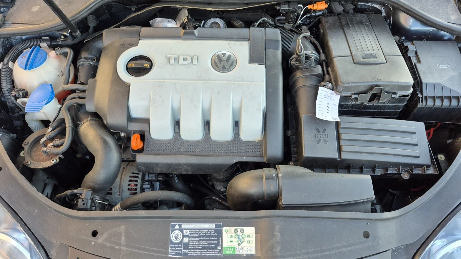 VW Jetta 2.0 TDi, снимка 10 - Автомобили и джипове - 55333076
