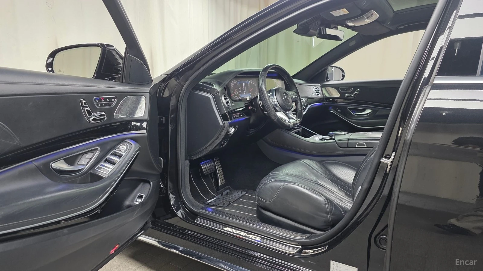 Mercedes-Benz S 63 AMG 4MATIC+ * HUD* МОНИТОРИ* МАСАЖИ* 360, снимка 12 - Автомобили и джипове - 55468062