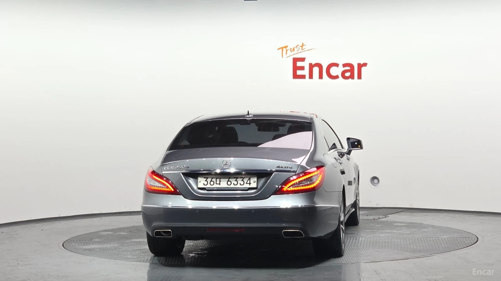 Mercedes-Benz CLS 250d 4MATIC* КОЖА* НАВИ* ПАНО* 360, снимка 4 - Автомобили и джипове - 55560119
