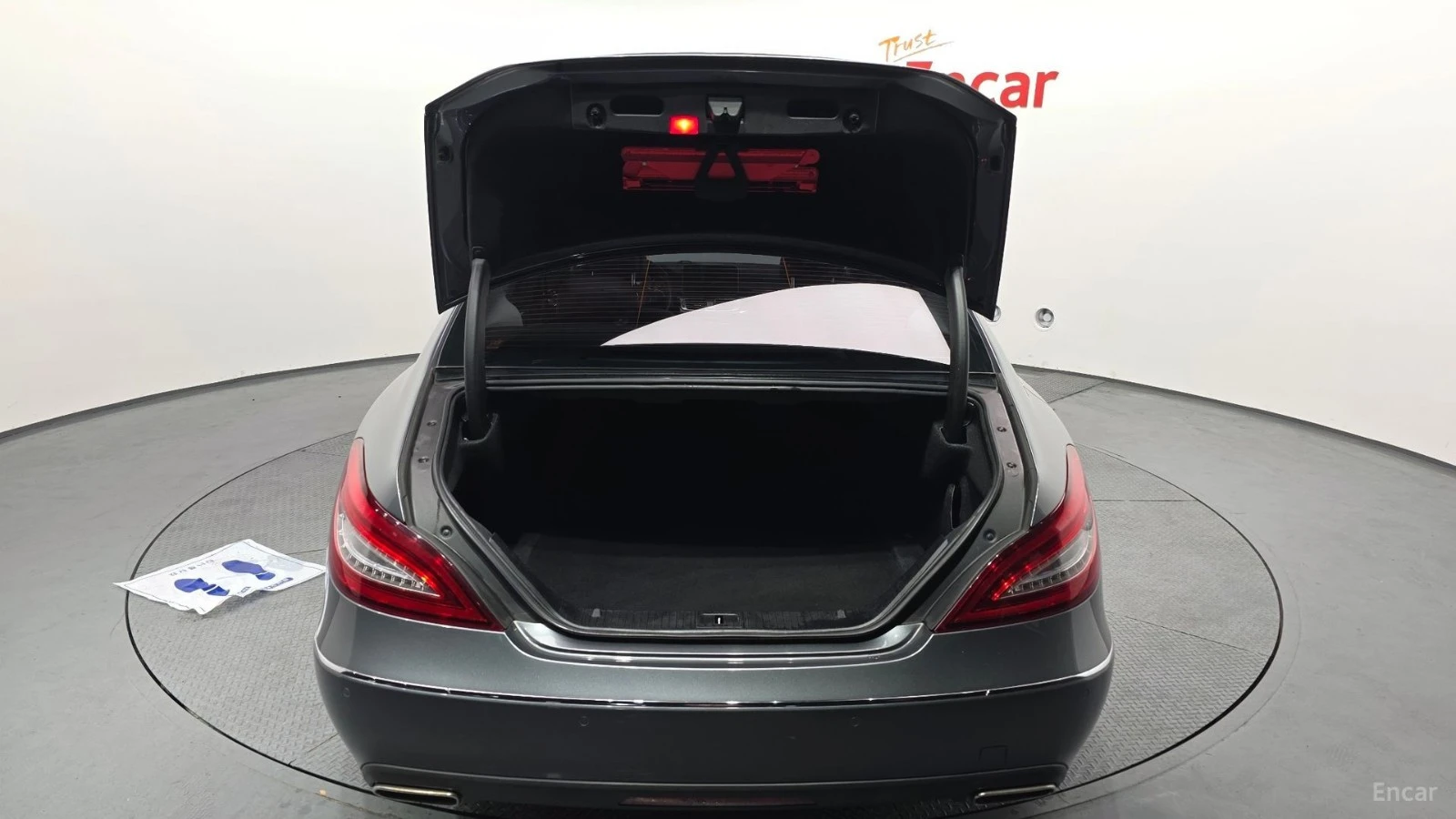 Mercedes-Benz CLS 250d 4MATIC* КОЖА* НАВИ* ПАНО* 360, снимка 17 - Автомобили и джипове - 55560119