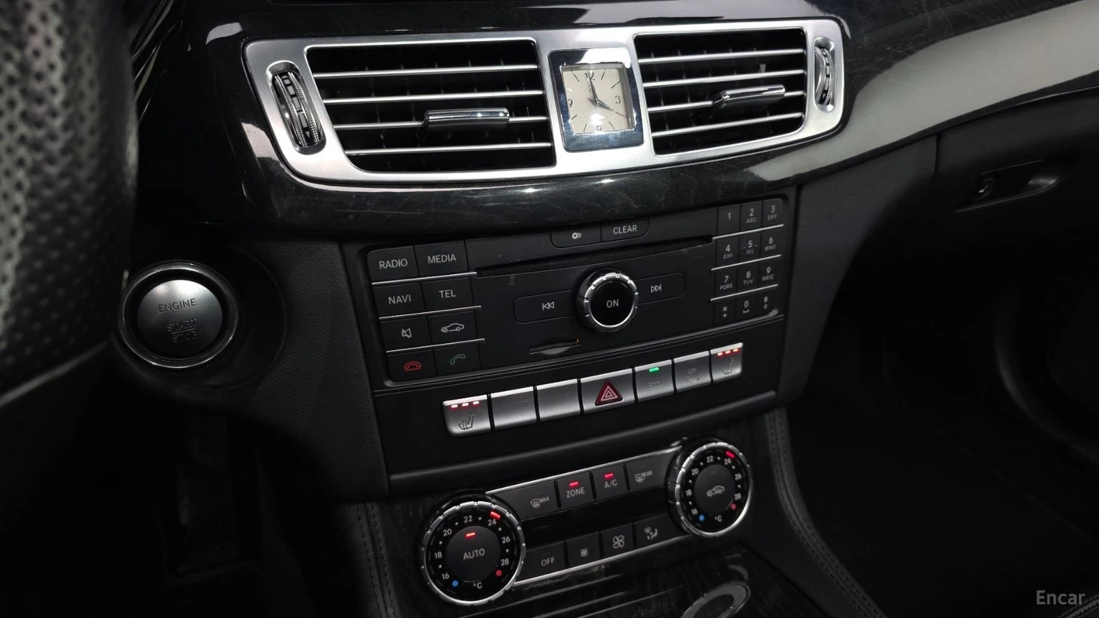 Mercedes-Benz CLS 250d 4MATIC* КОЖА* НАВИ* ПАНО* 360, снимка 15 - Автомобили и джипове - 55560119