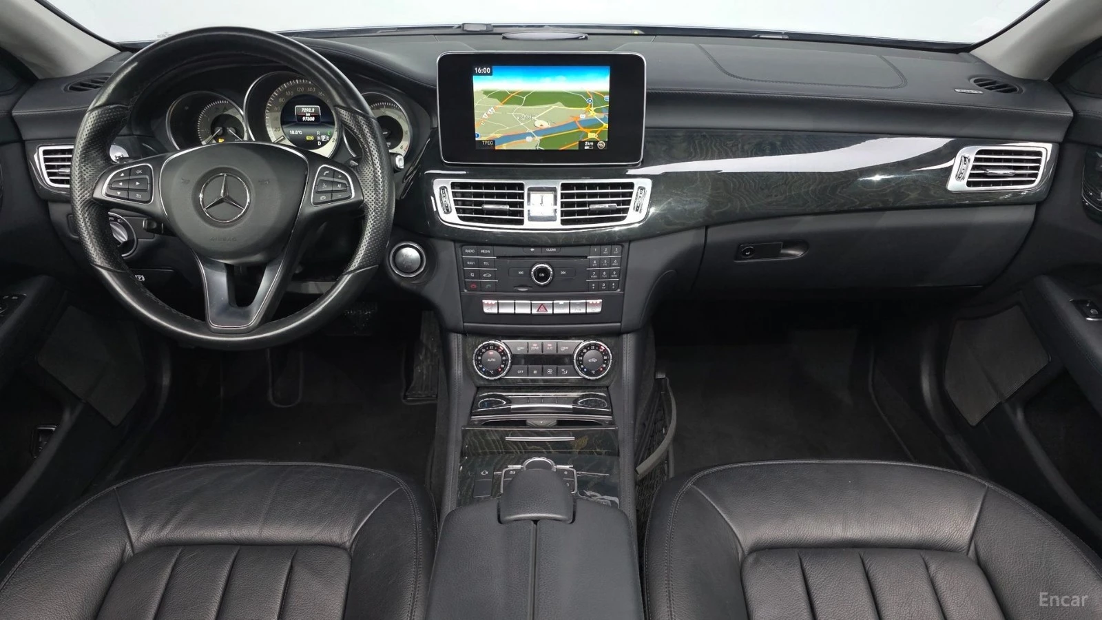 Mercedes-Benz CLS 250d 4MATIC* КОЖА* НАВИ* ПАНО* 360, снимка 5 - Автомобили и джипове - 55560119