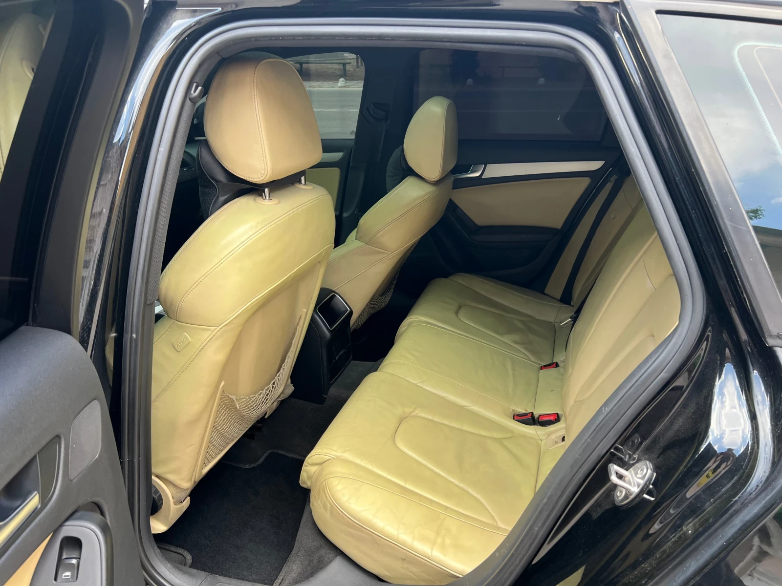 Audi A4 2.0 TDI, снимка 6 - Автомобили и джипове - 55826537