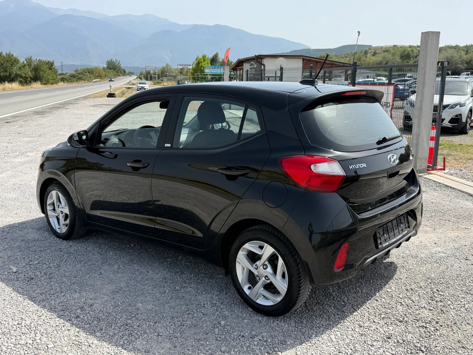 Hyundai I10 1.0MPi LANE ASSIST CARPLAY EURO 6D TUV COC, снимка 8 - Автомобили и джипове - 55862279