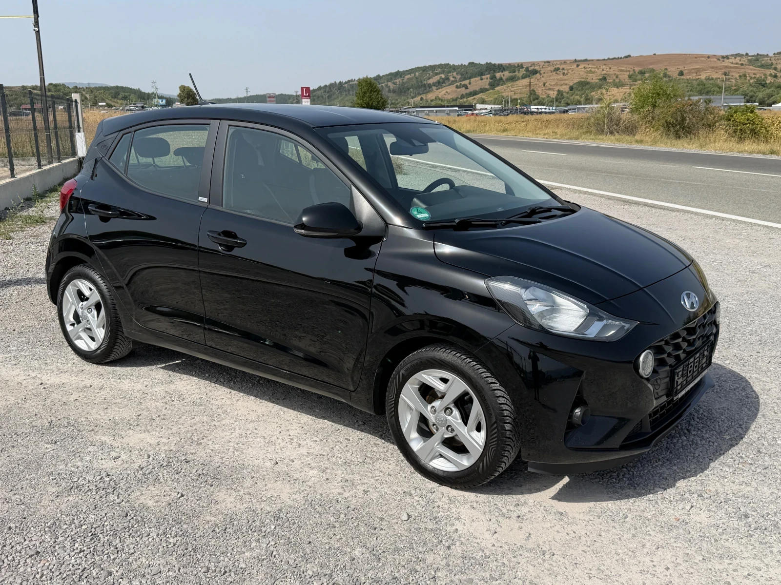 Hyundai I10 1.0MPi LANE ASSIST CARPLAY EURO 6D TUV COC, снимка 4 - Автомобили и джипове - 55862279